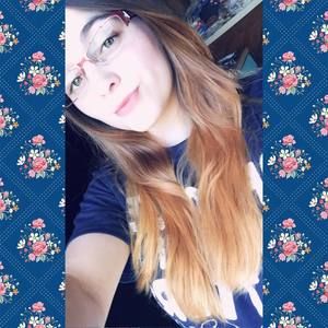 Meet your Posher, Desiree